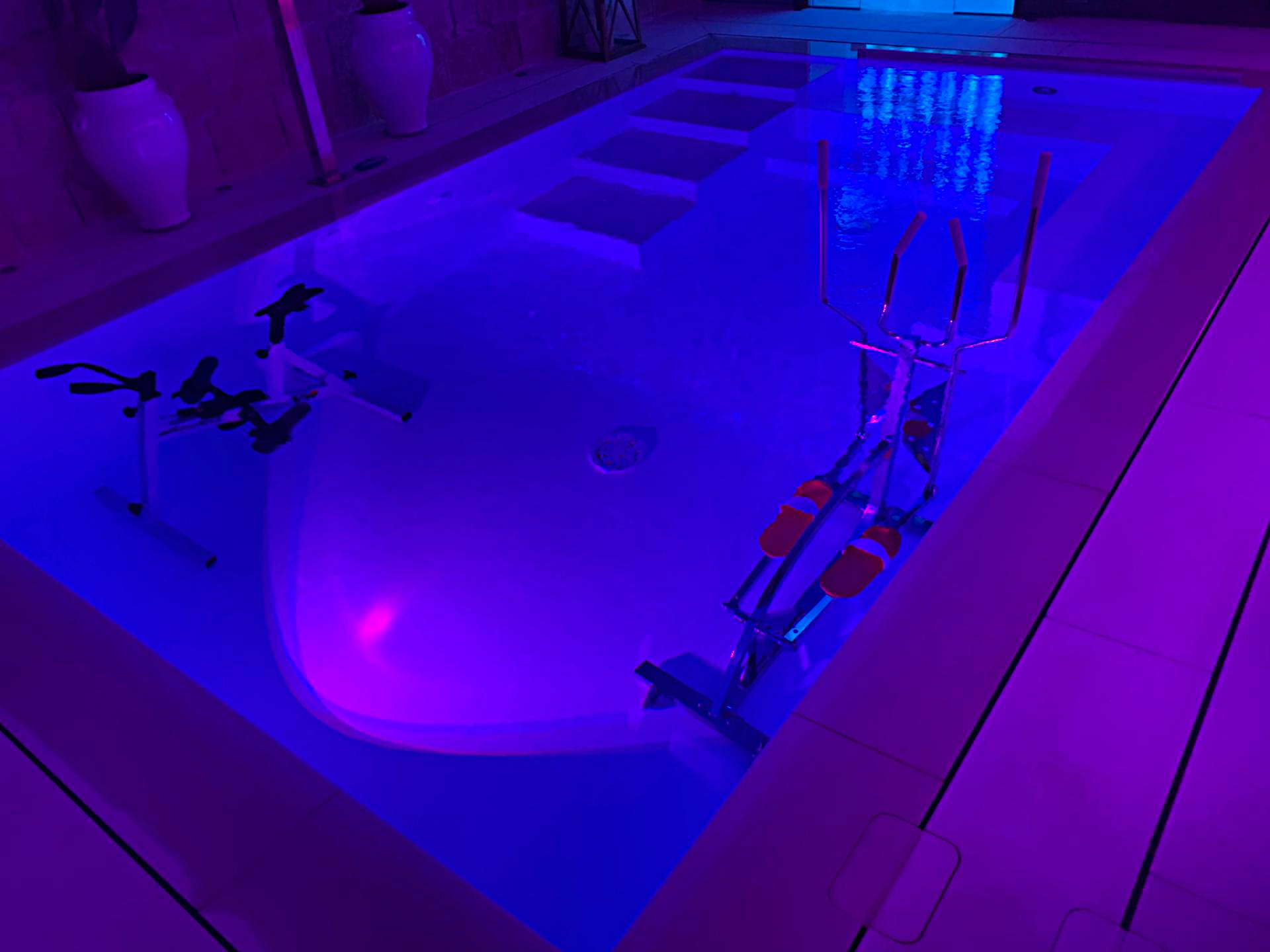 private-spa-pool-wellness-hydrobike